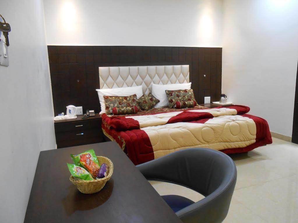 Hotel Madhushrie Agra  Luaran gambar